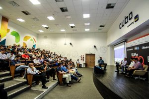 Platéia no Lançamento do Guia de SEO para download criado por agências de marketing e a Abradi-SP